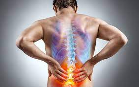 Что вызывает боль в спине? Как лечится?