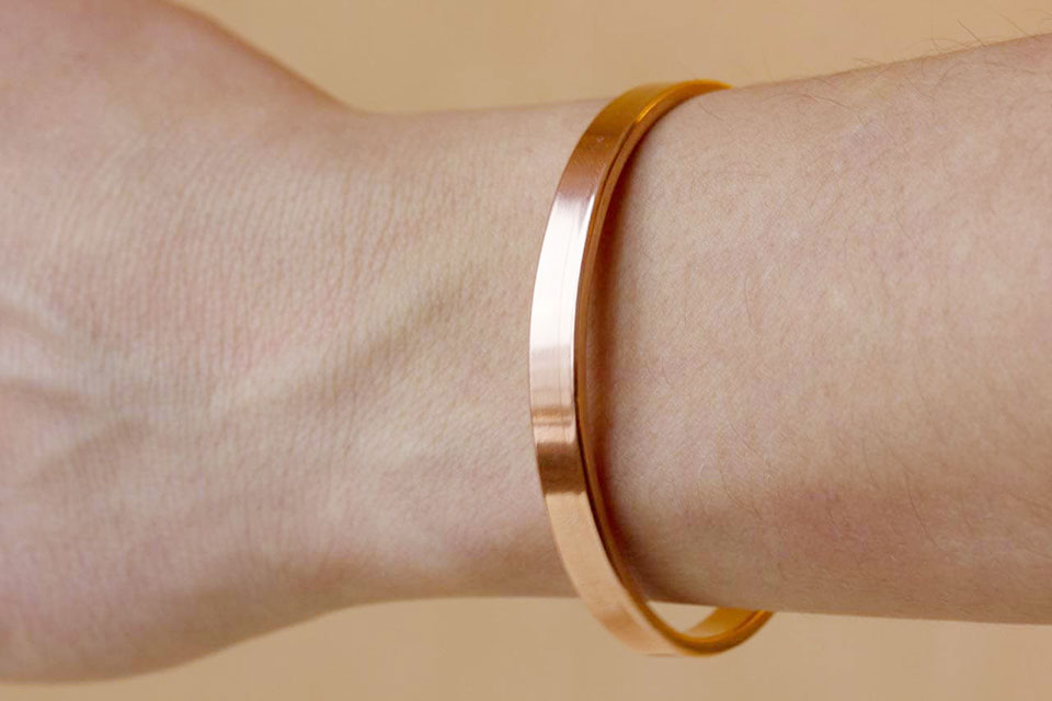 Медные браслеты: есть ли реальная польза