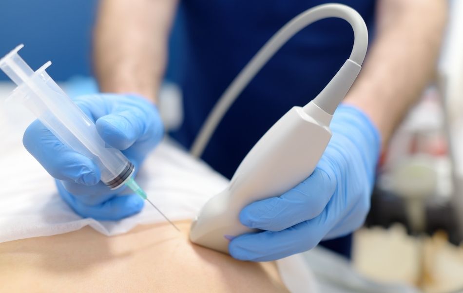 Çfarë Është Biopsia e Gjirit? Cilat Janë Llojet e Saj? Në Cilat Situata Kryhet?